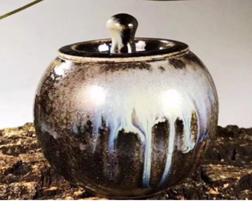自然落灰柴烧采用最天然的泥料和木料?