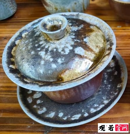 古龙窑柴烧盖碗工艺烧制