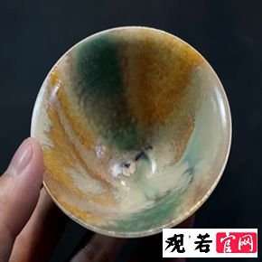 买柴烧;柴烧杯底部有结晶好不好