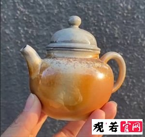 苍松古柴烧制,提升品茗体验