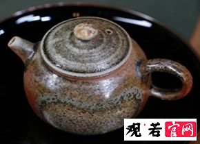 德化柴烧壶:采用古法工艺,柴烧壶使用纯正紫砂泥制作